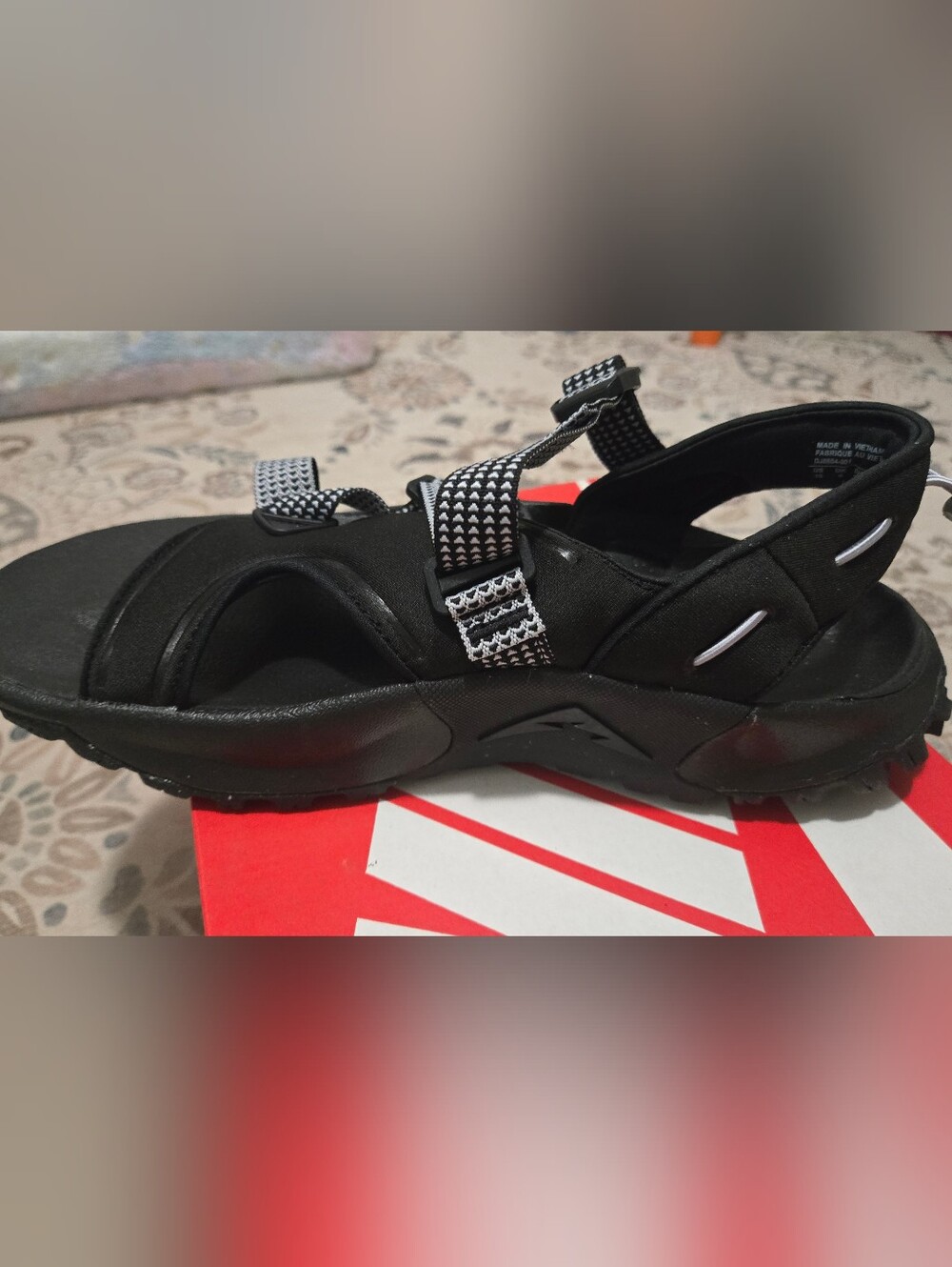 Nike Oneonta Sandal in Black and Wolf Grey Size 10 Men - Picture 5 of 8